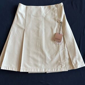 Burberry uniform Light Tan A-Line Skirt size 4